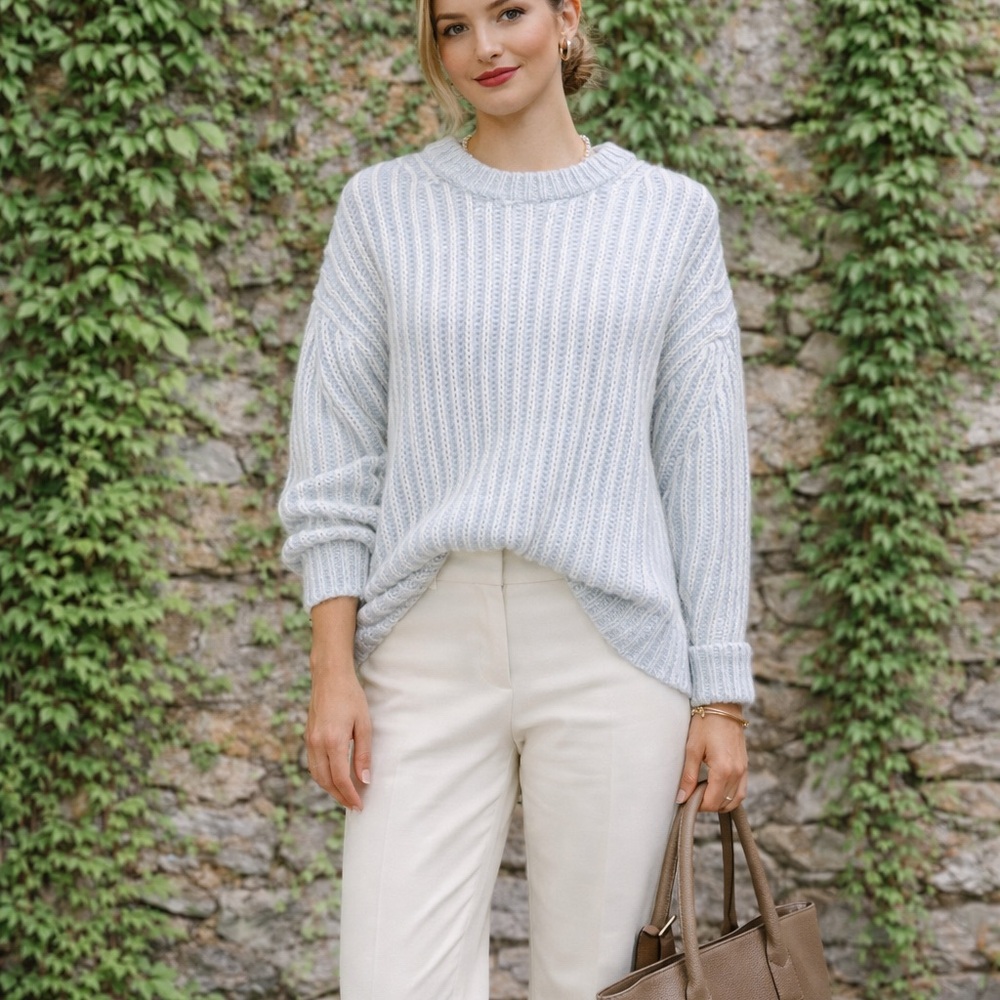 ELIZABETH AND JAMES Cozy Contrast Blue and Cream Rib Knit Sweater, XL